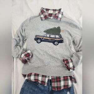 COPY - [ J CREW] Gray Kids Size MEDIUM Sweater with station Wagon/ Tree Design